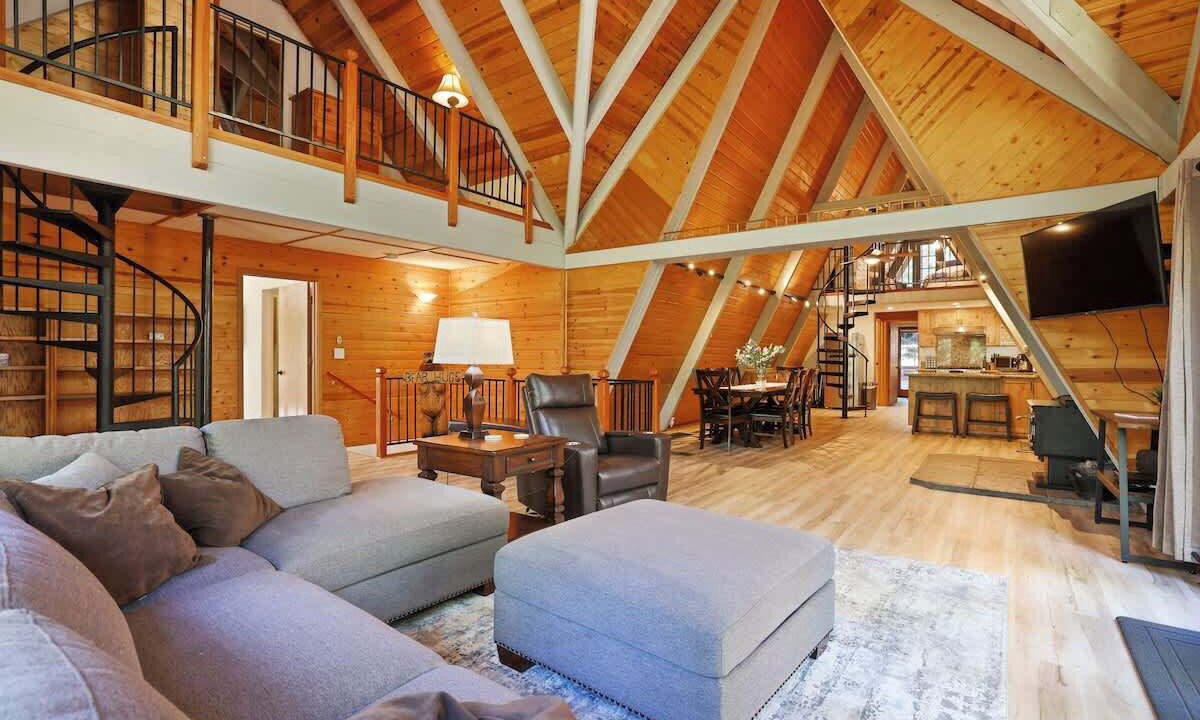 Photo of Livingroom in Sierra Cedars