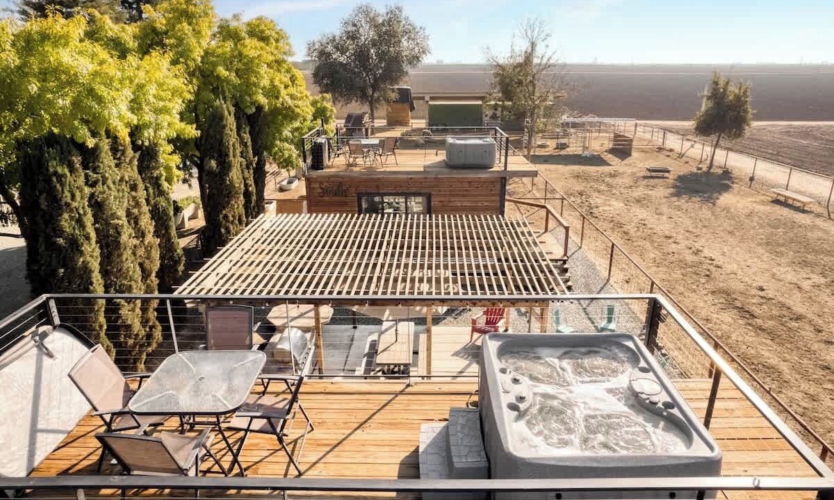 Photo of Outdoor in Tulare