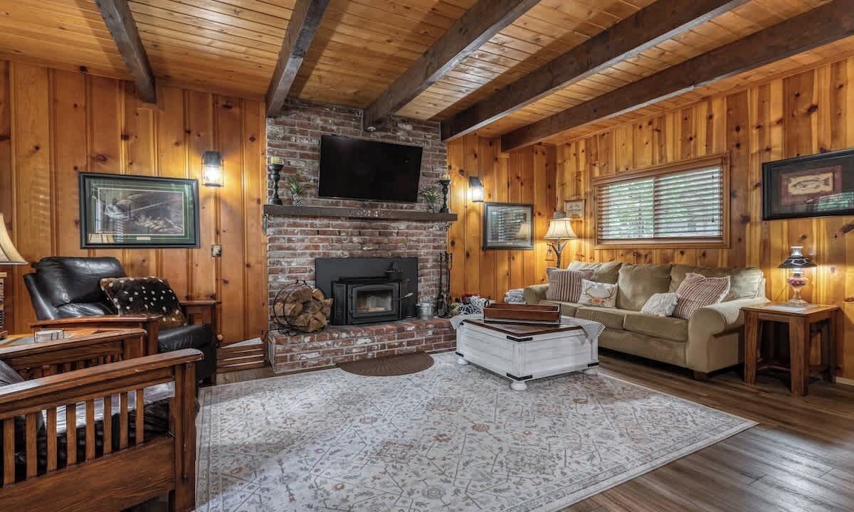 Photo of Livingroom in Sierra Cedars