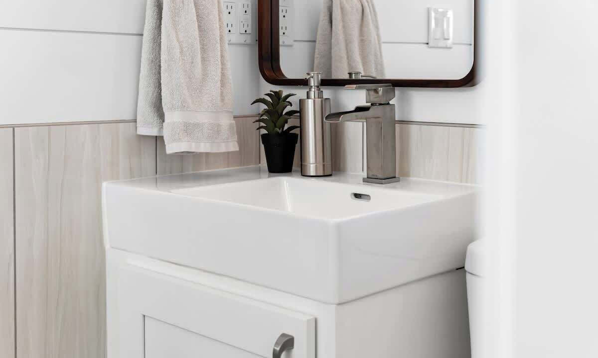 Photo of Bathroom in Lindsay