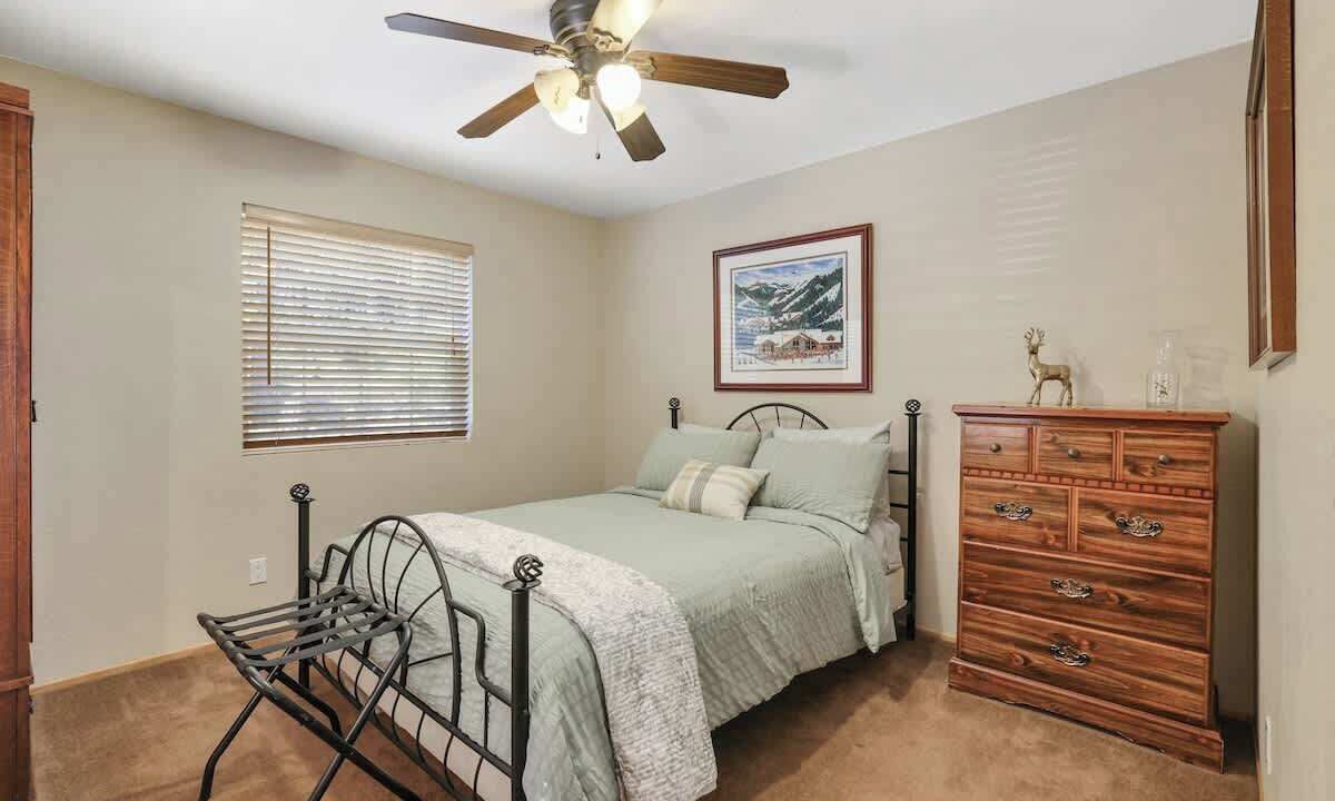 Photo of Bedroom in Sierra Cedars