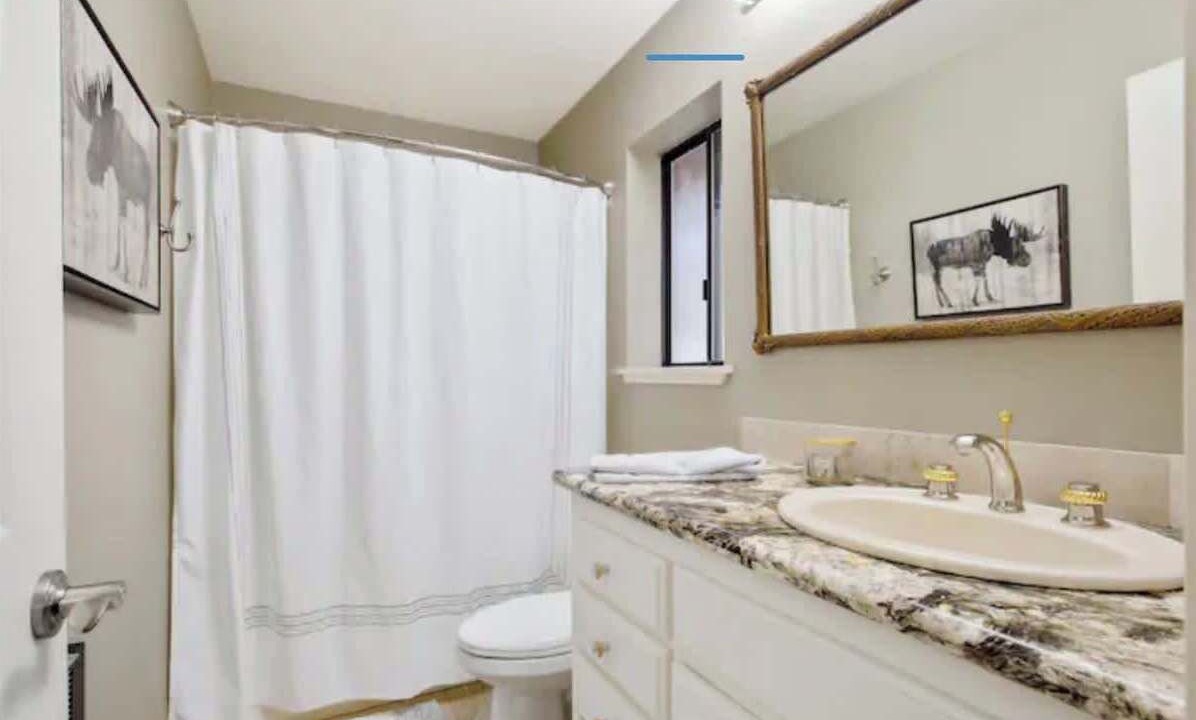 Photo of Bathroom in Shaver Lake
