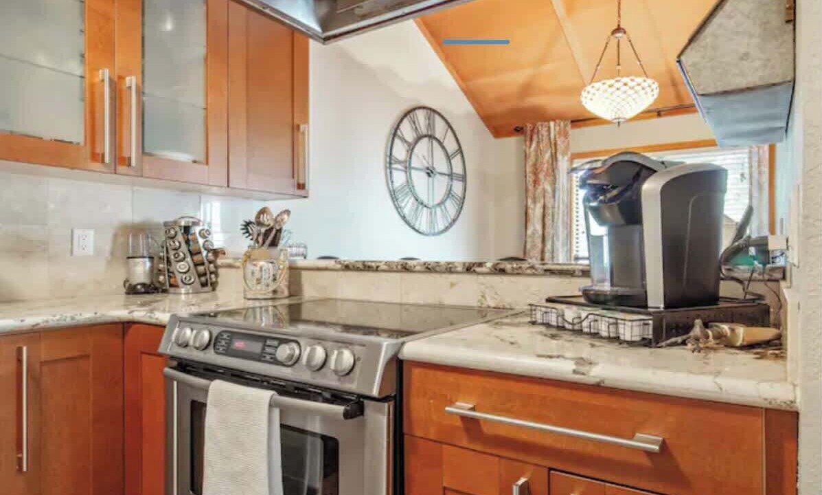 Photo of Kitchen in Shaver Lake
