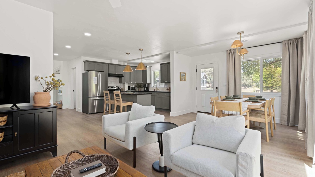 Photo of Livingroom in Three Rivers