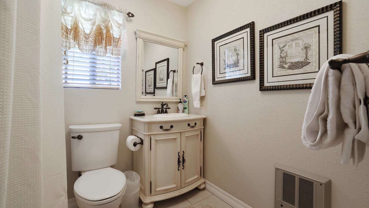 Photo of Bathroom in Sierra Cedars