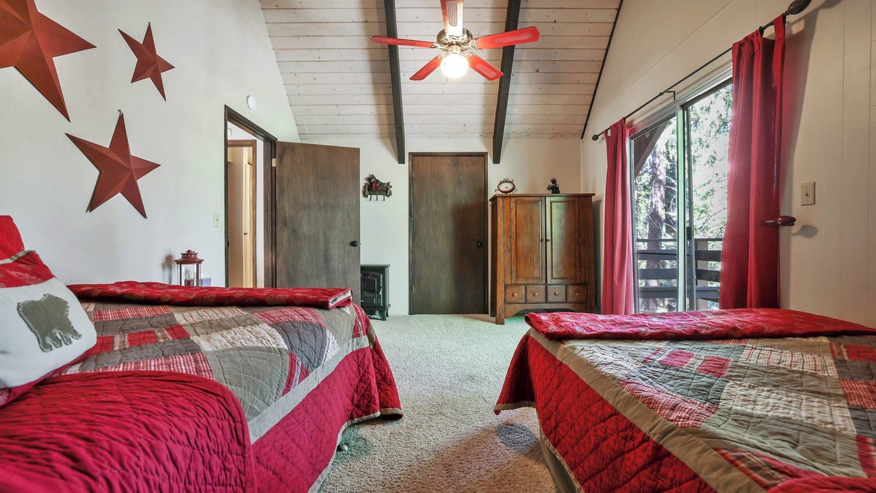 Photo of Bedroom in Sierra Cedars