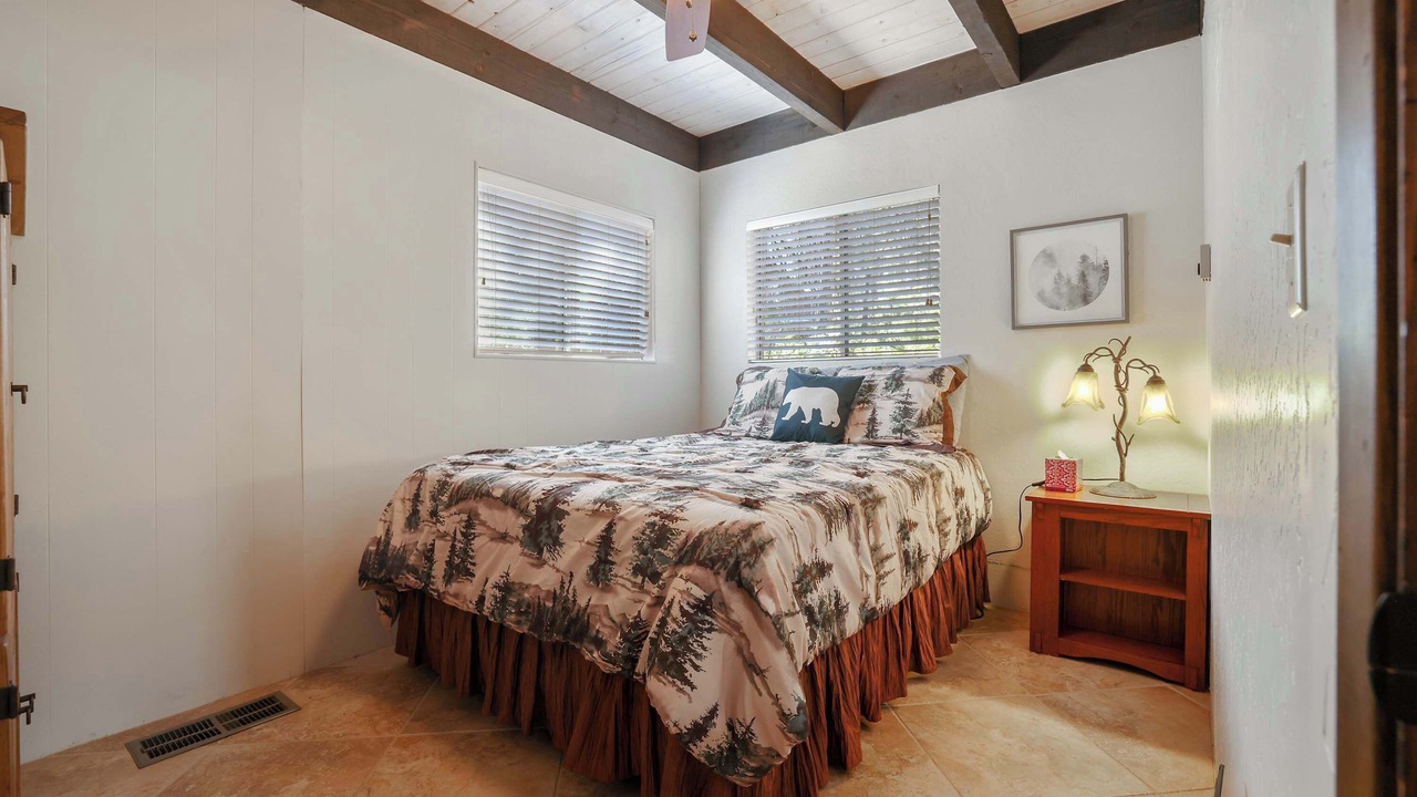 Photo of Bedroom in Sierra Cedars