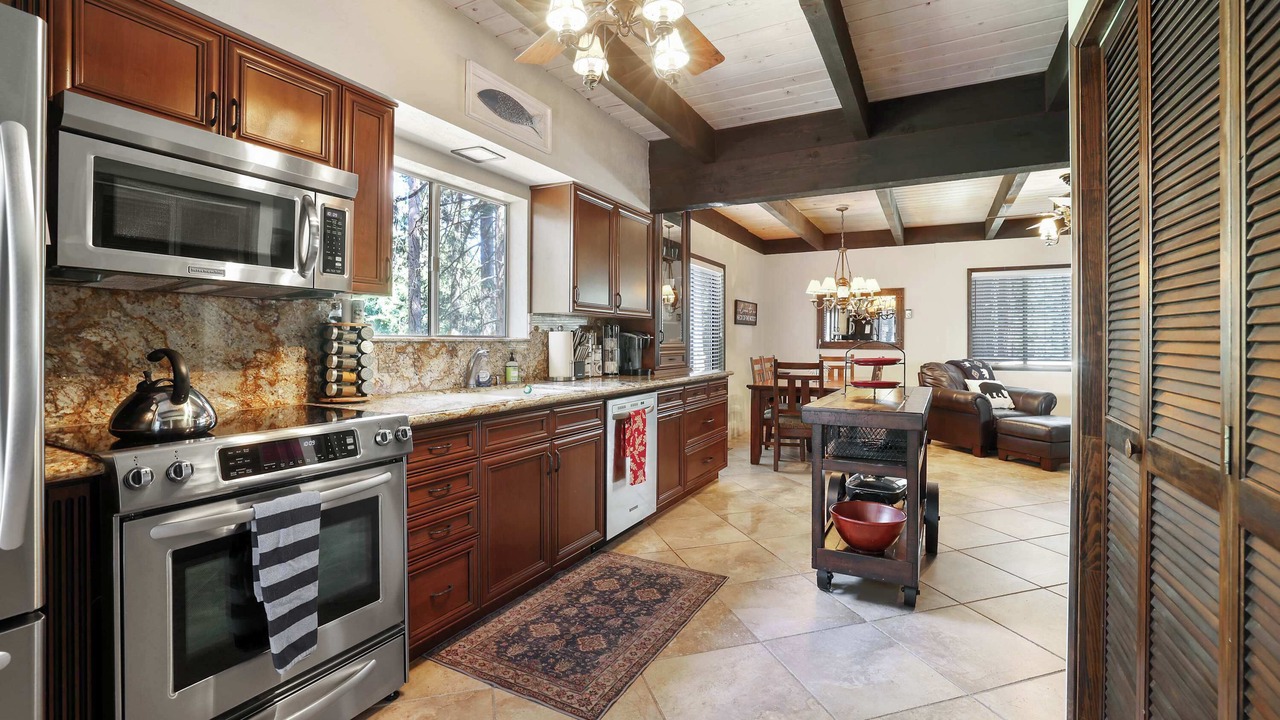 Photo of Kitchen in Sierra Cedars