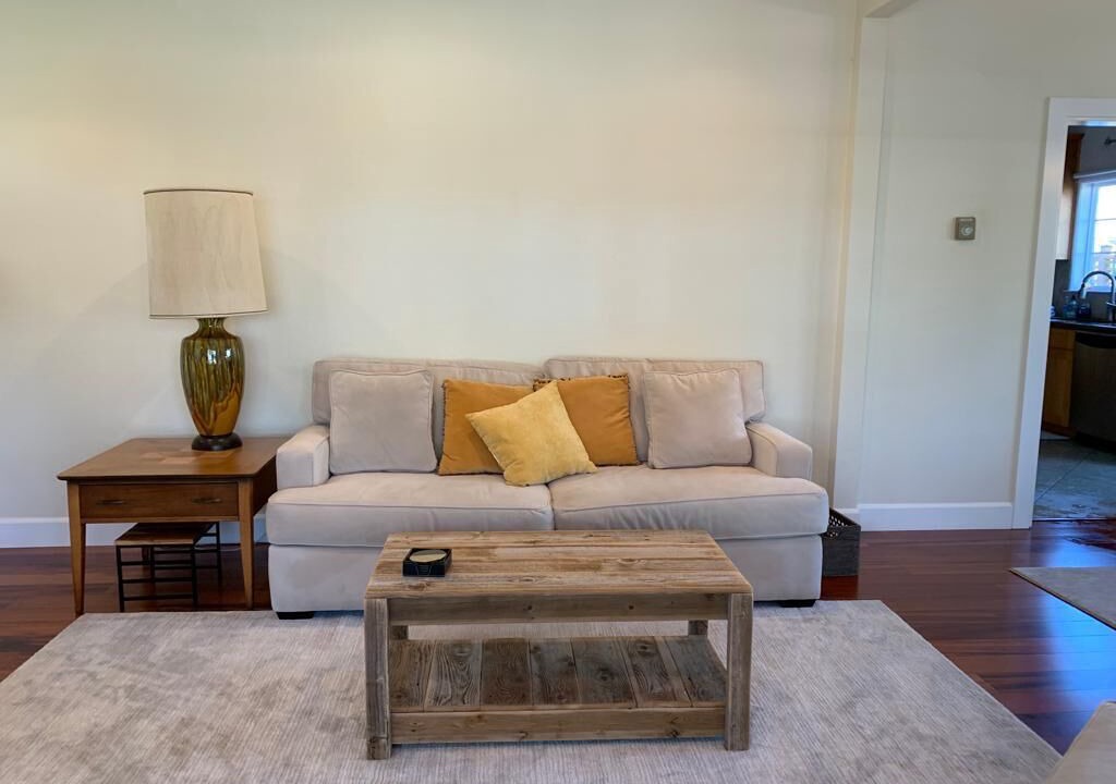 Photo of Livingroom in Central San Mateo