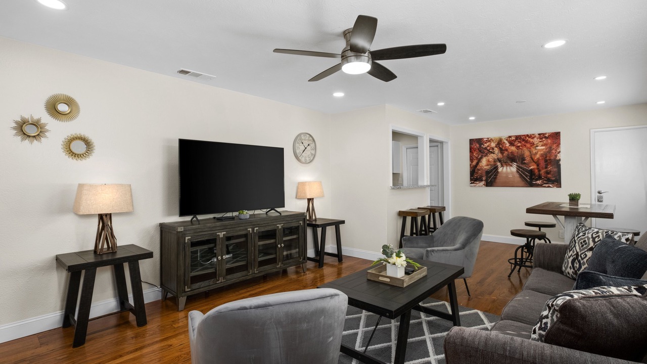 Photo of Livingroom in Raisin