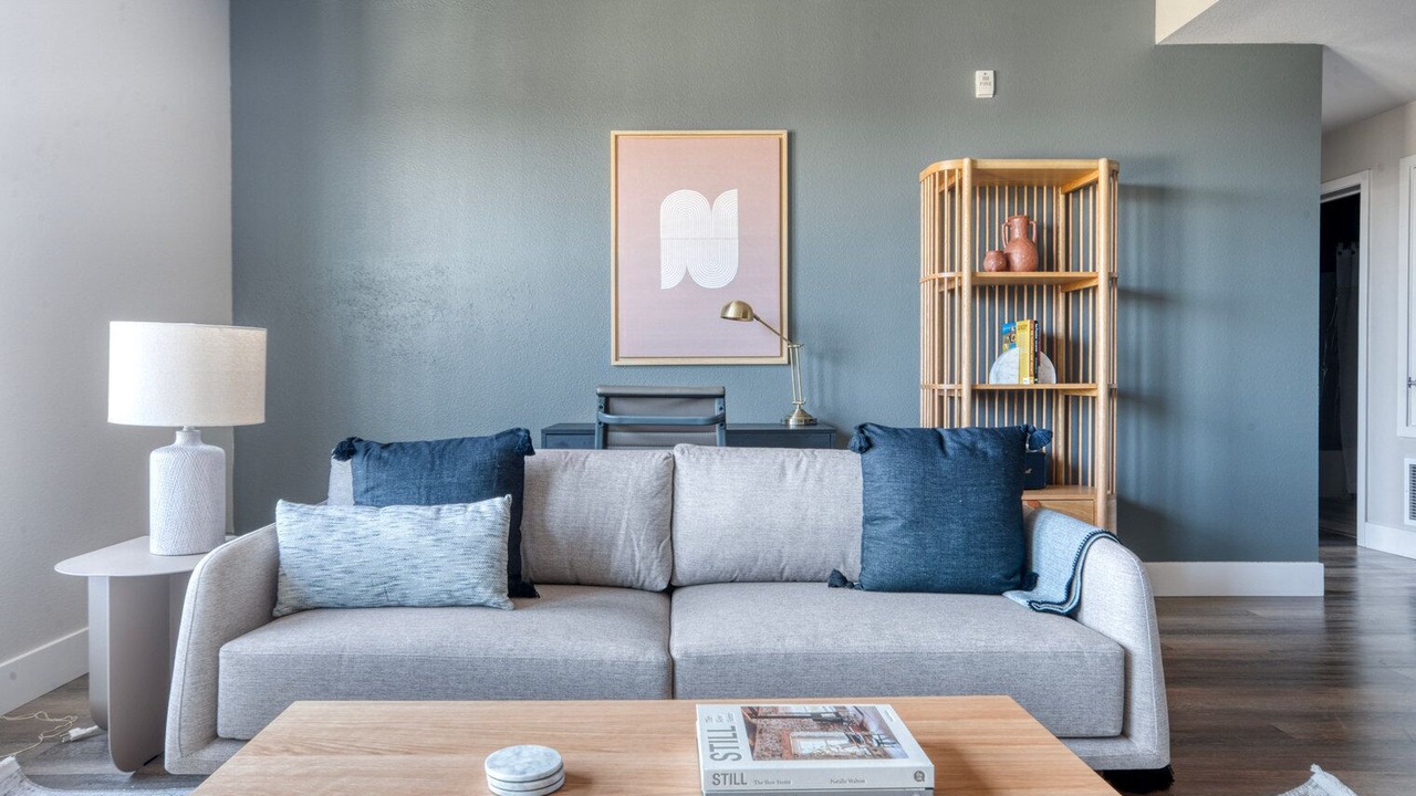 Photo of Livingroom in Hillsdale