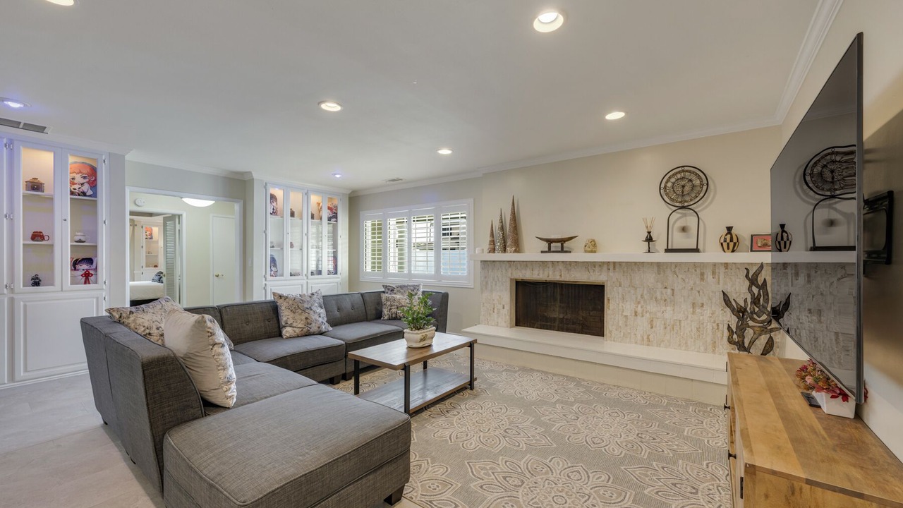 Photo of Livingroom in Southwest Anaheim