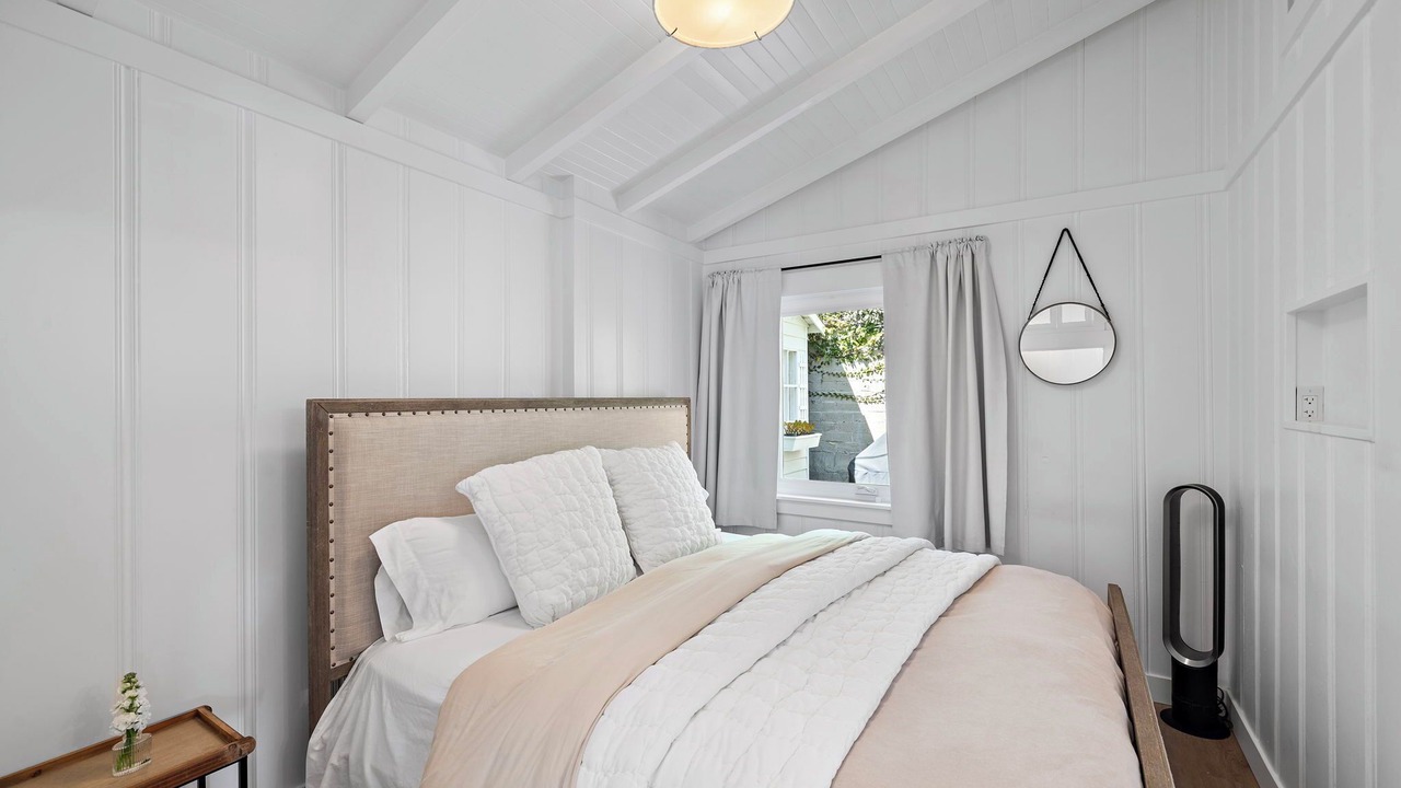 Photo of Bedroom in Laguna Beach