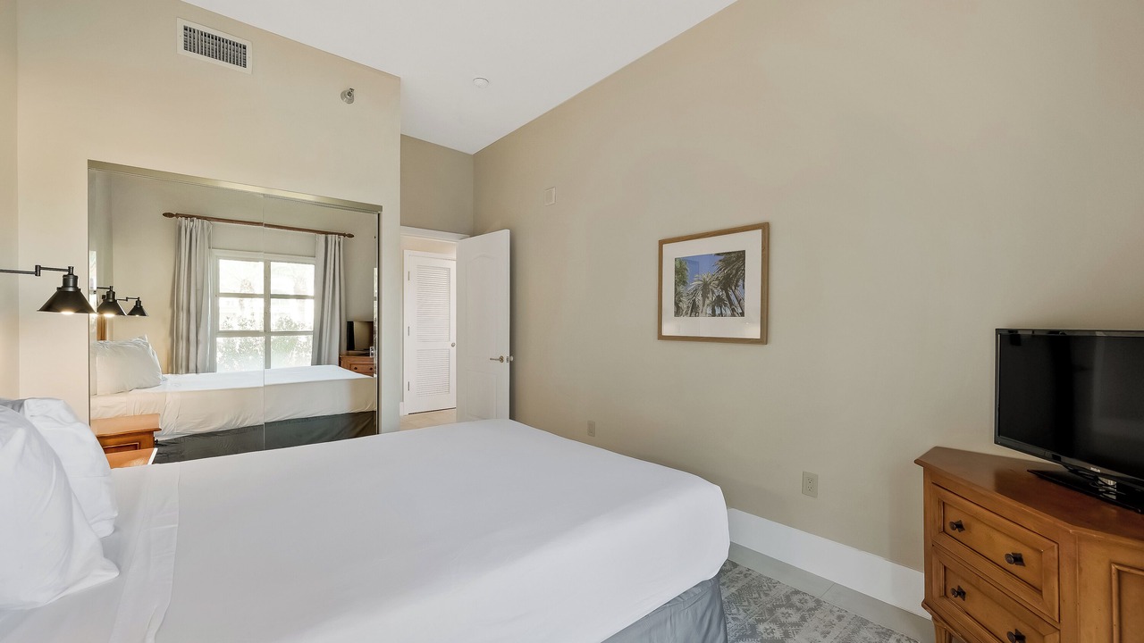 Photo of Bedroom in Lake Las Vegas