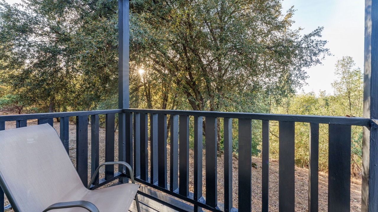 Photo of Patio Balcony in Oakhurst