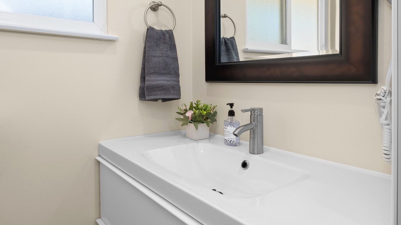 Photo of Bathroom in Raisin