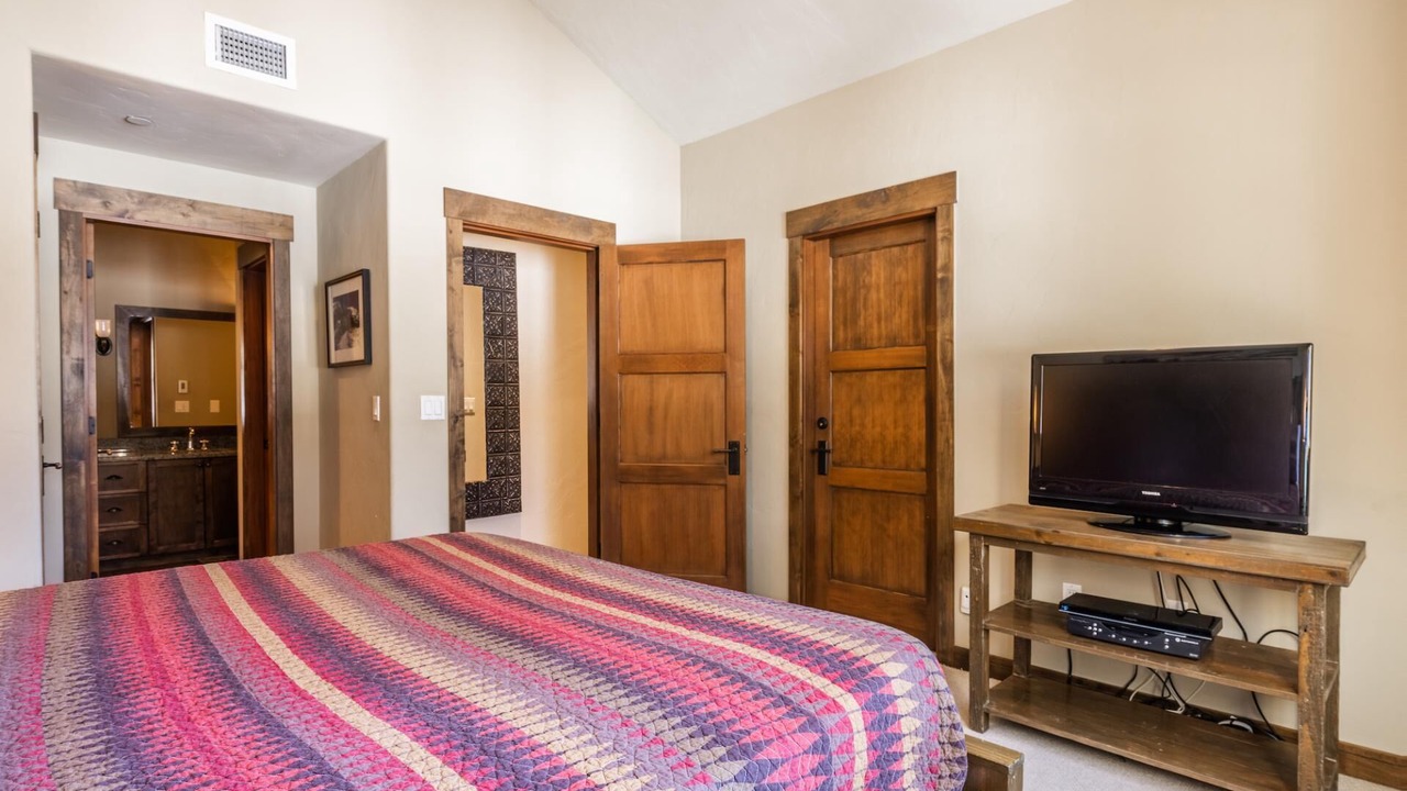 Photo of Bedroom in Woodwinds
