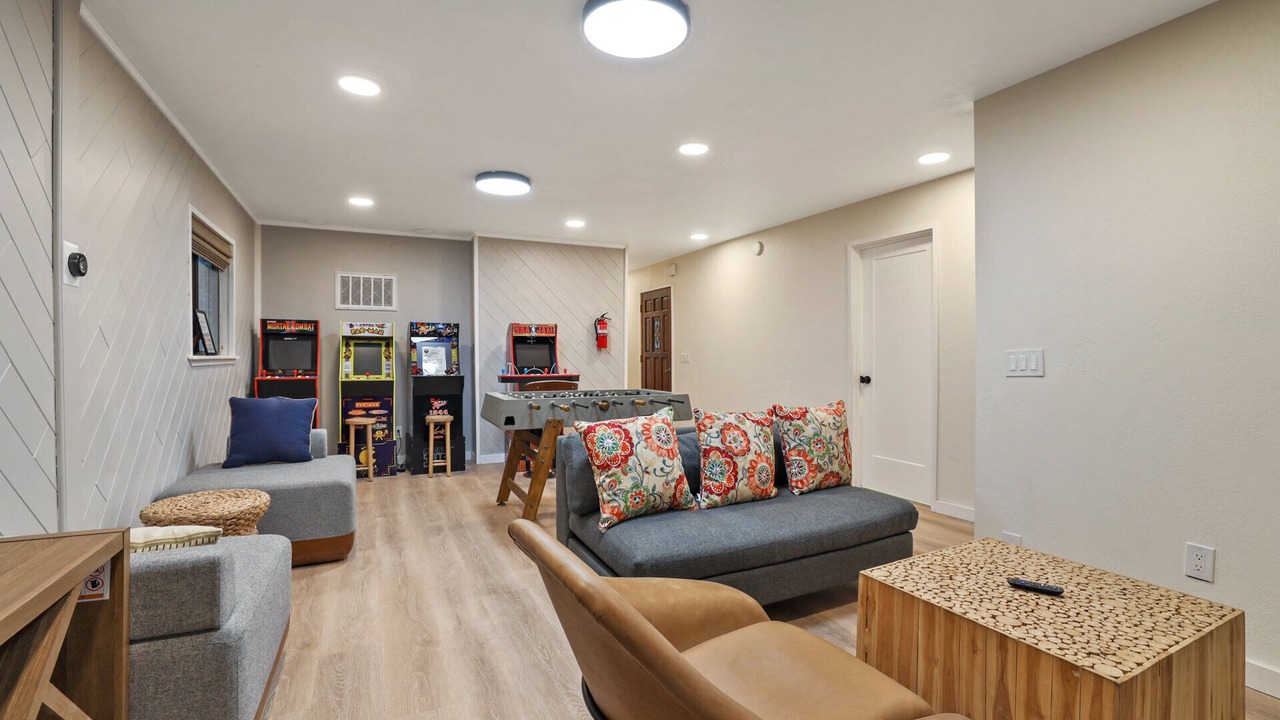 Photo of Bedroom in Country Club Estates