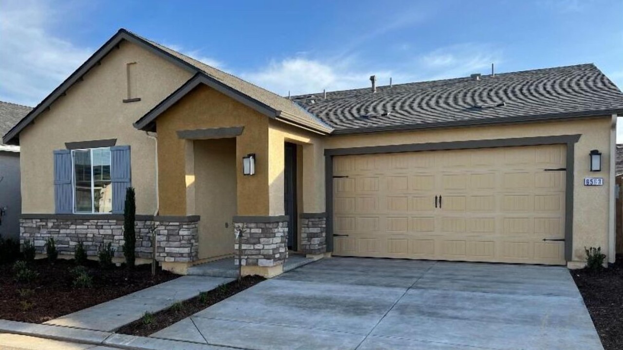 Photo of Outdoor in Raisin
