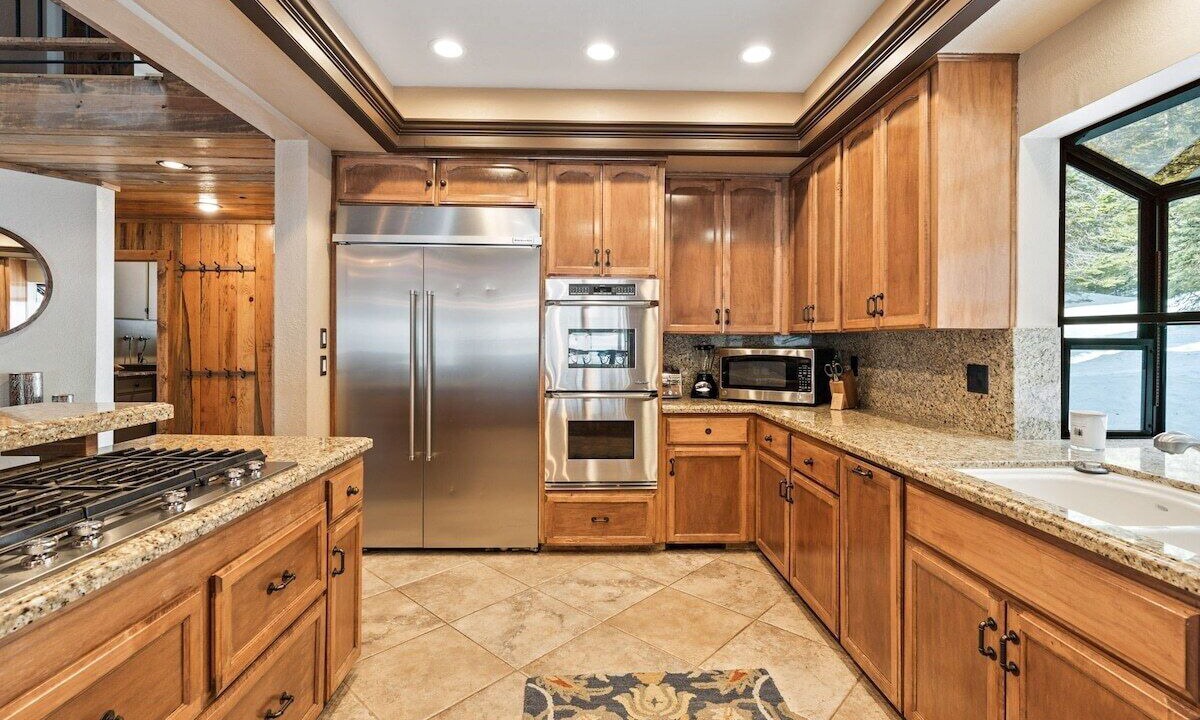 Photo of Kitchen in Shaver Lake