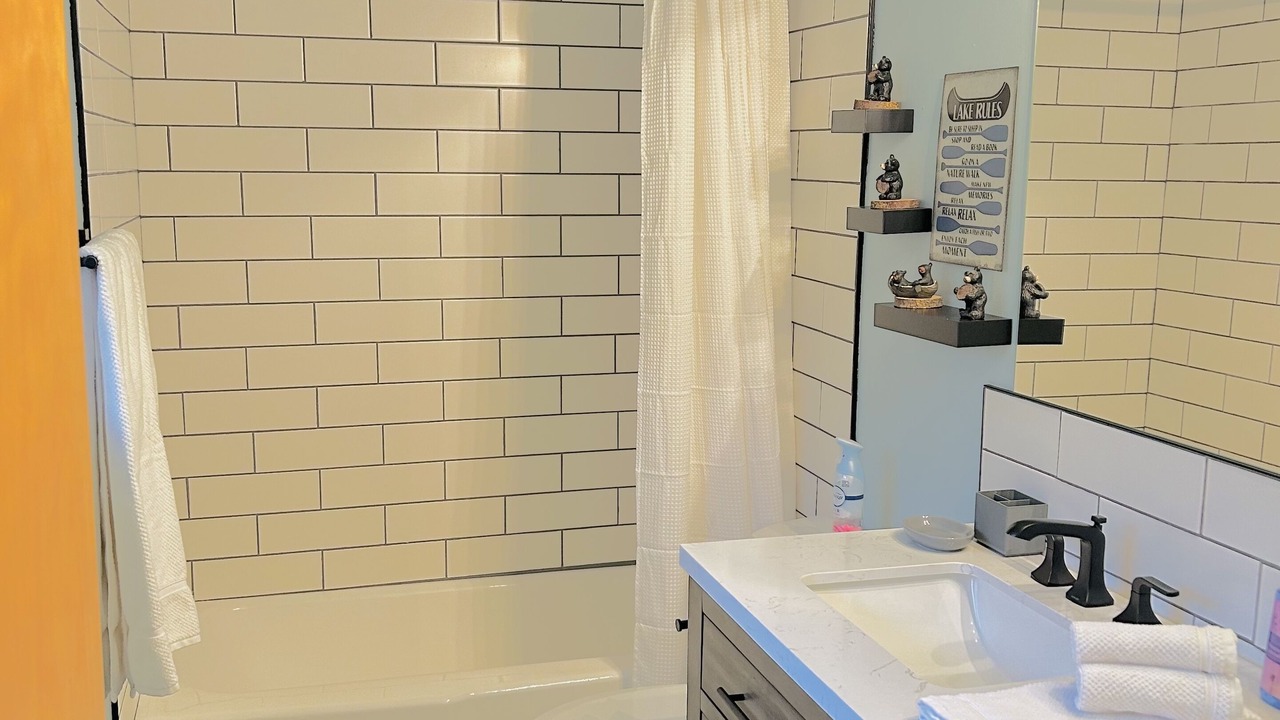 Photo of Bathroom in Yosemite Forks