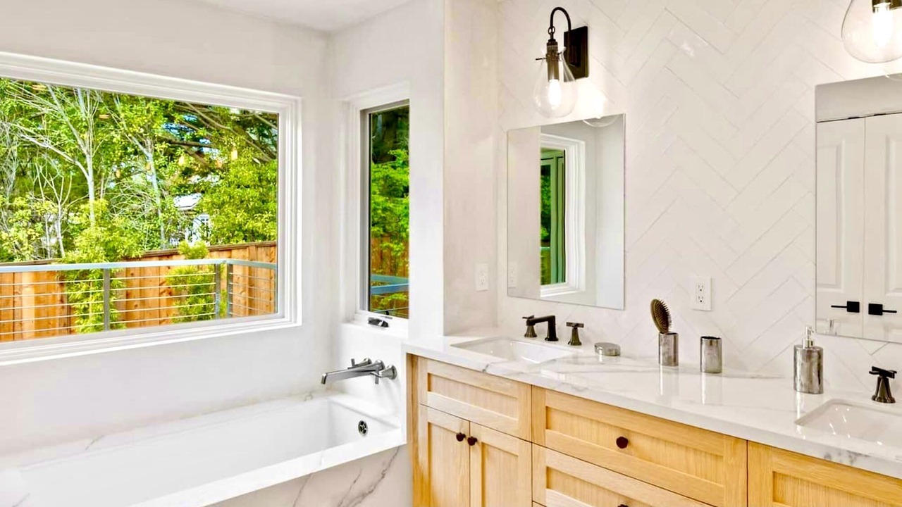 Photo of Bathroom in Northwest Carmel