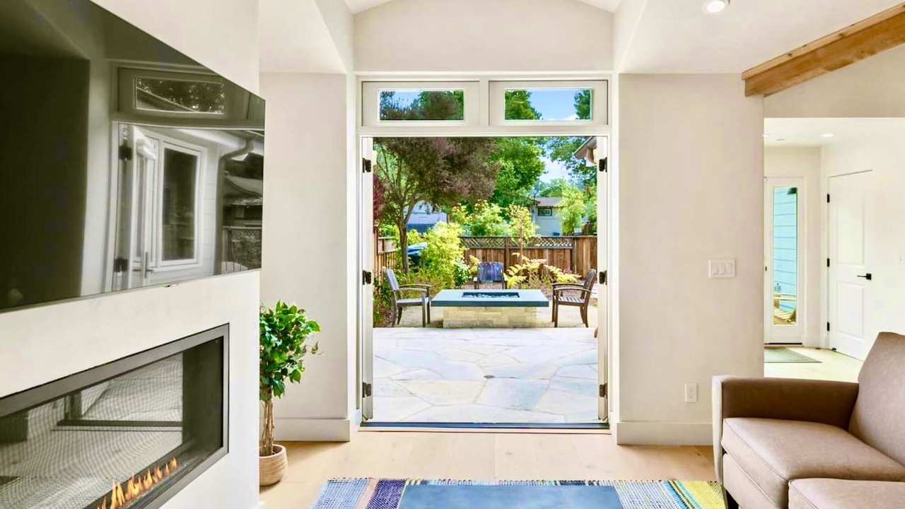 Photo of Livingroom in Northwest Carmel