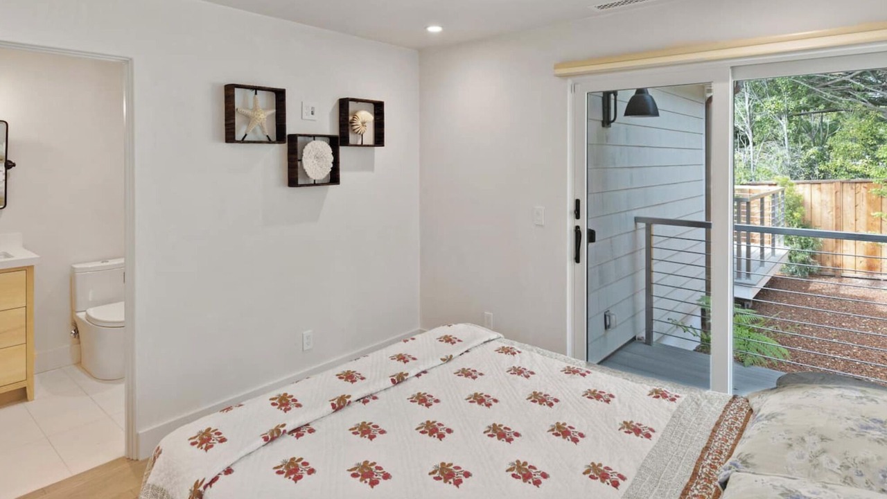 Photo of Bedroom in Northwest Carmel
