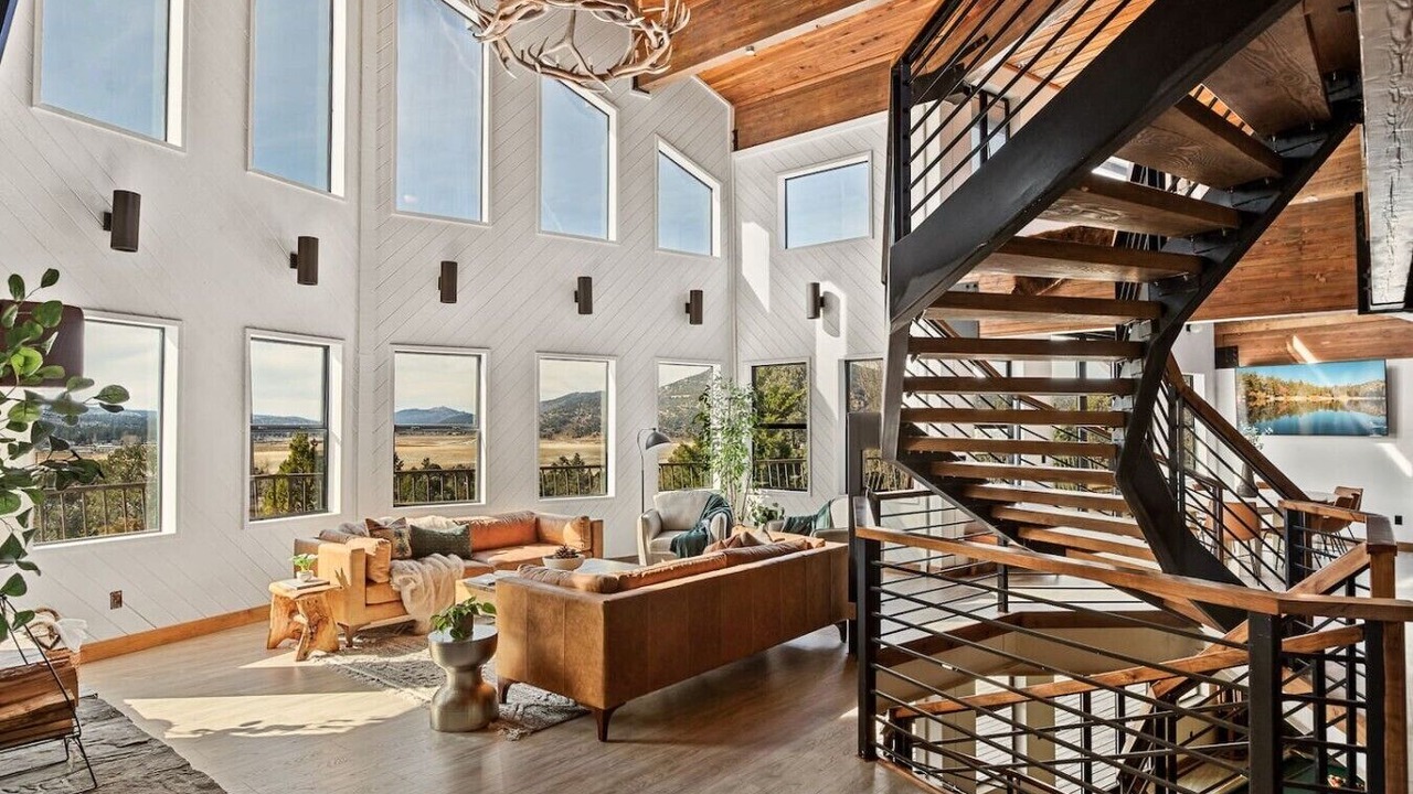Photo of Livingroom in Baldwin Lake