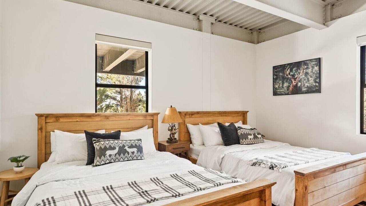 Photo of Bedroom in Baldwin Lake