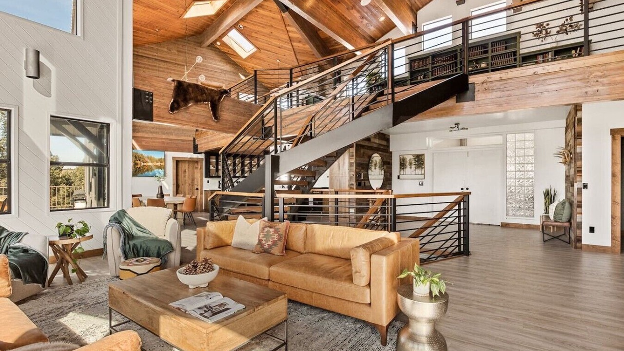 Photo of Livingroom in Baldwin Lake