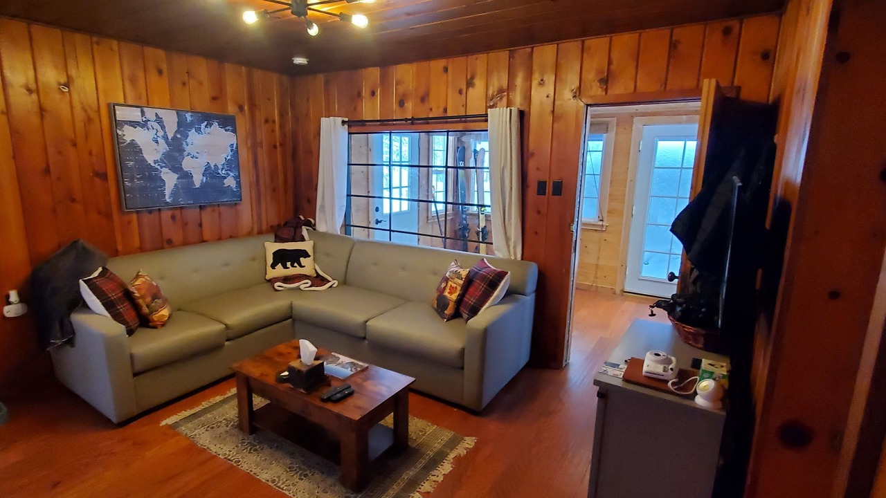 Photo of Livingroom in Lakeside Park