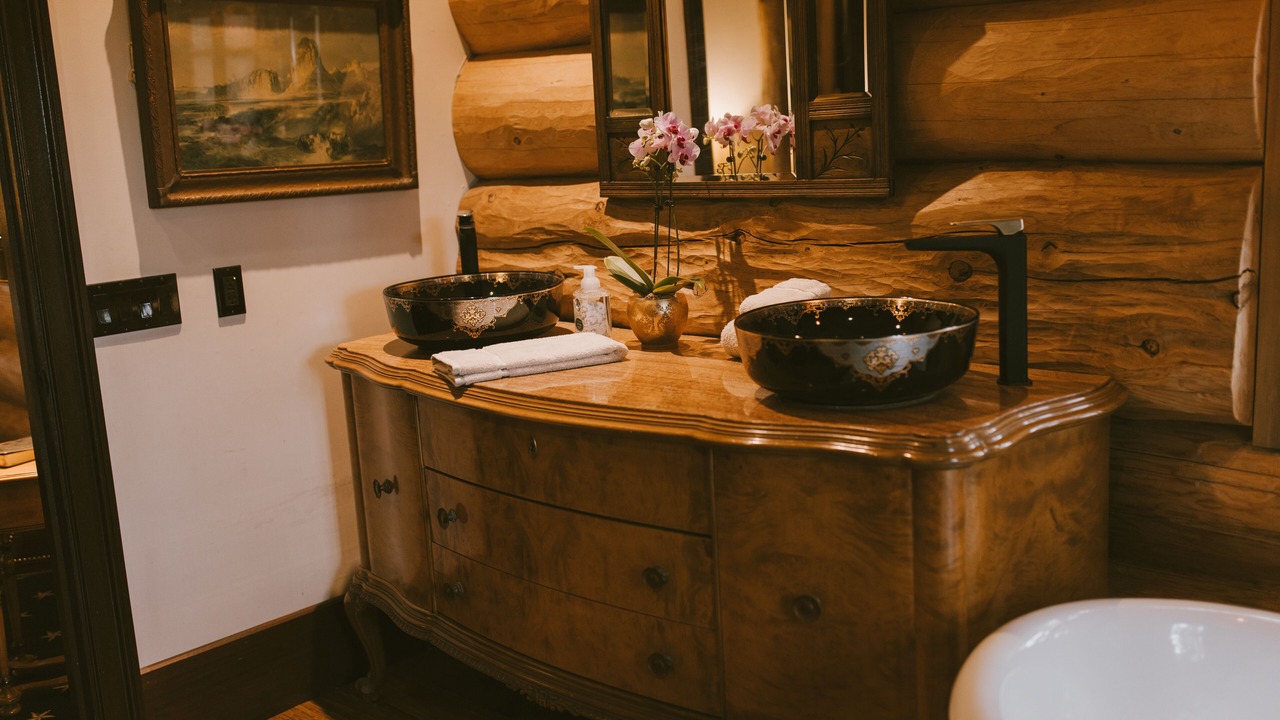 Photo of Bathroom in Kingsburg