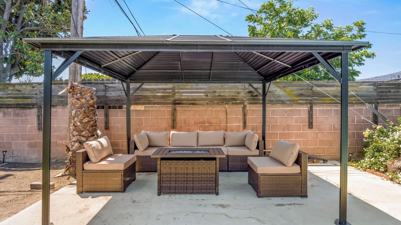 Photo of Patio Balcony in Raisin