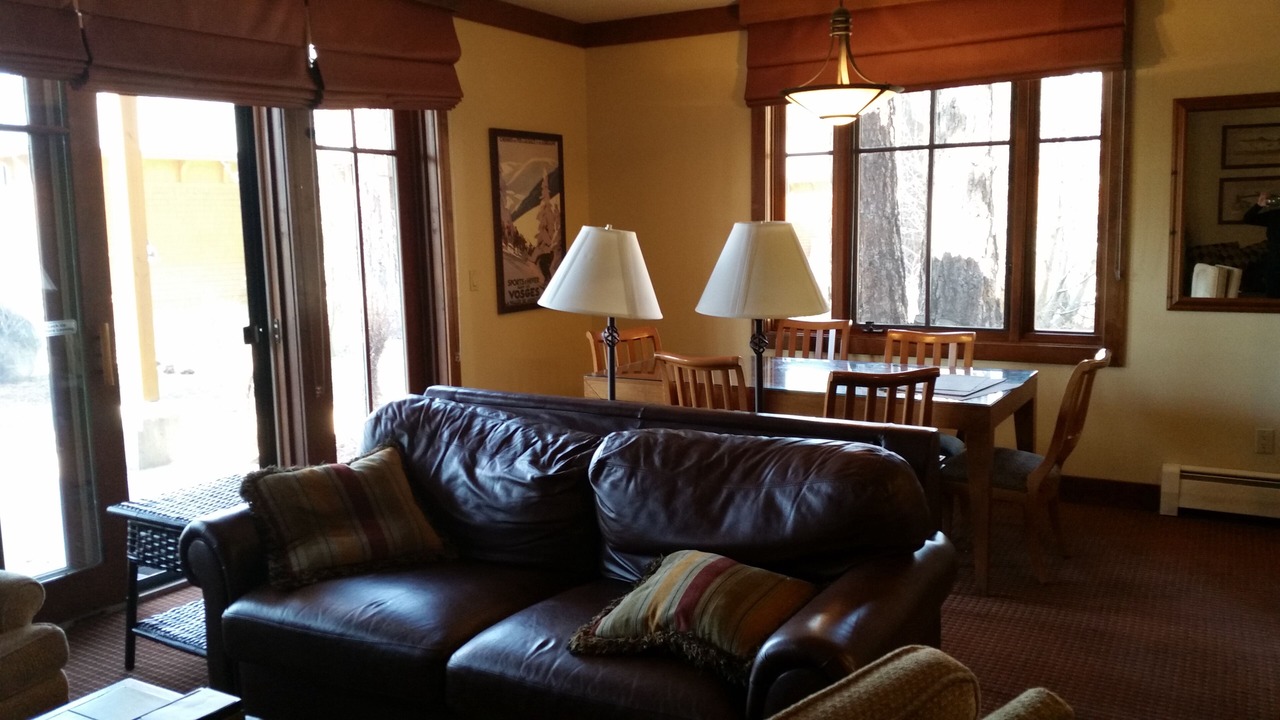 Photo of Livingroom in Deer Creek