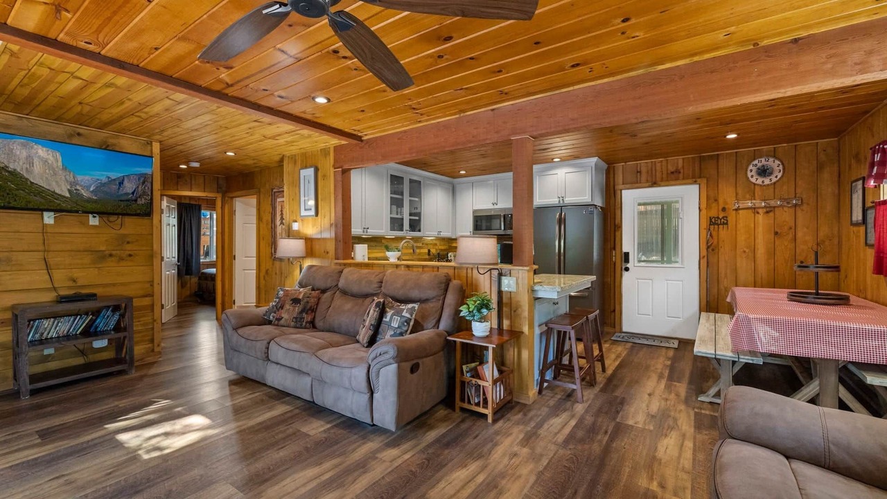 Photo of Livingroom in Strawberry