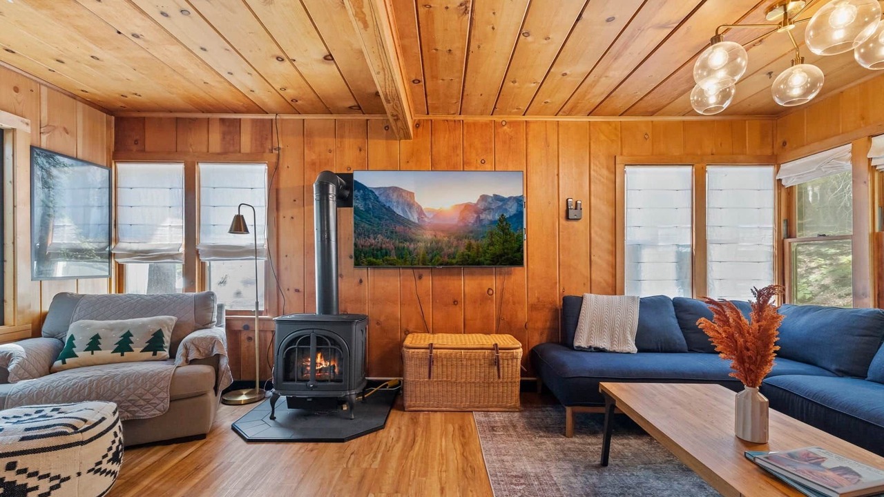 Photo of Livingroom in Strawberry