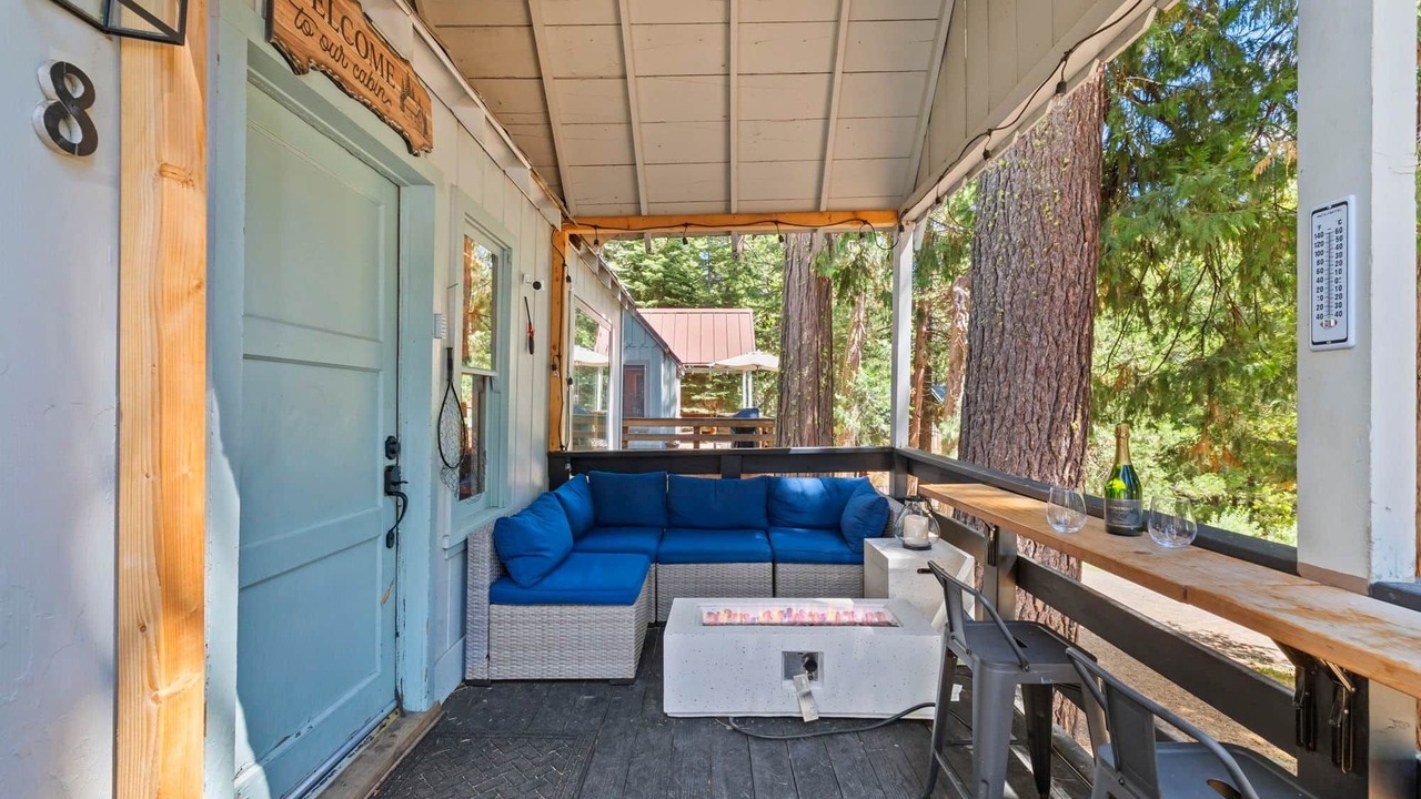 Photo of Patio Balcony in Strawberry