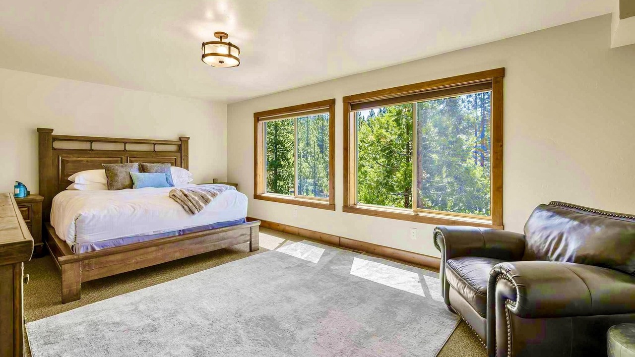 Photo of Bedroom in Round Hill Village
