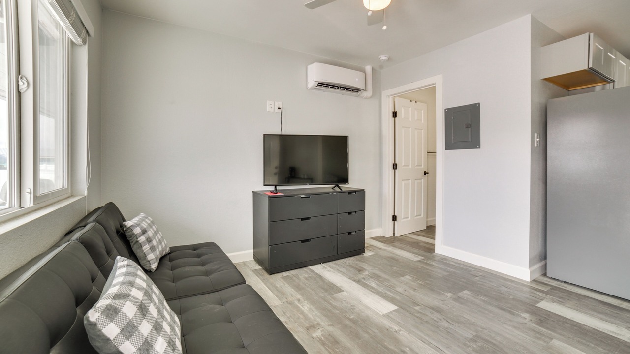 Photo of Bedroom in Hawthorne