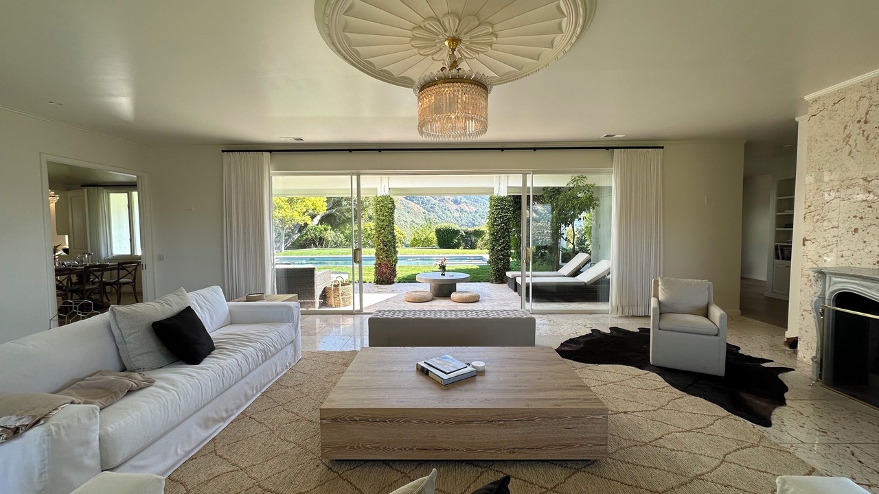 Photo of Livingroom in Carmel Valley