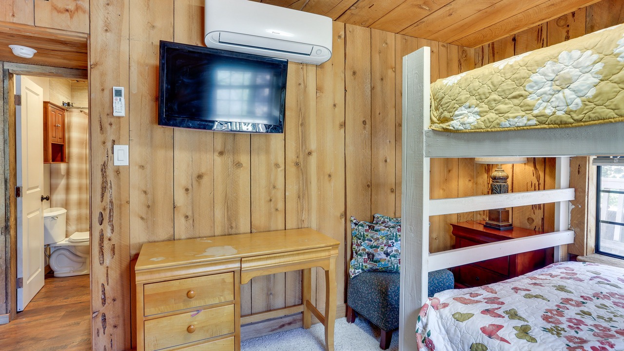 Photo of Bedroom in Wishon