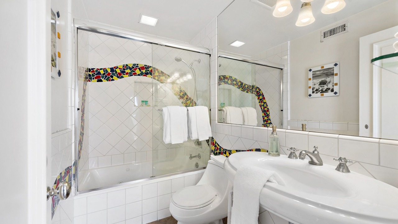 Photo of Bathroom in Laguna Beach
