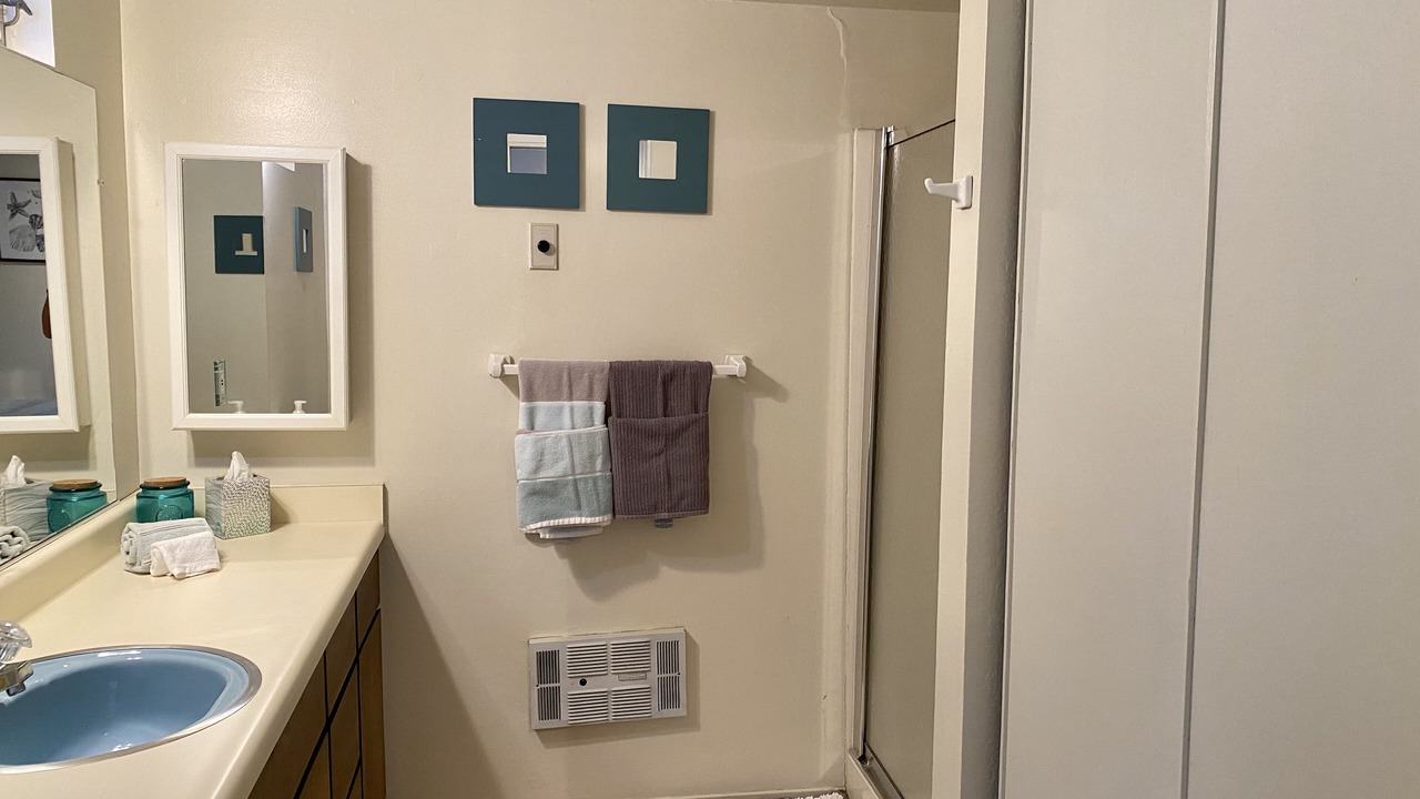 Photo of Bathroom in Northwood - Tara