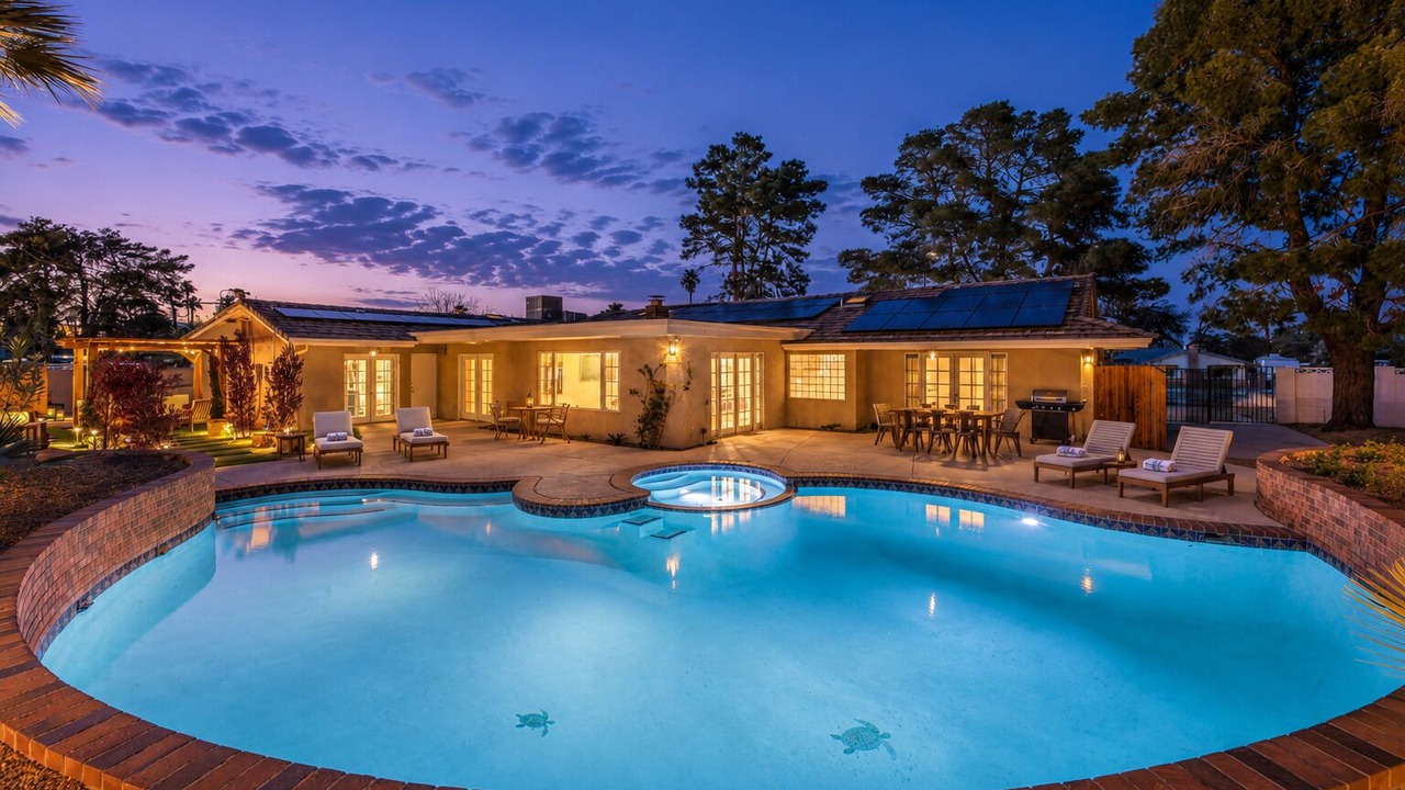 Photo of Outdoor in Royal Crest Rancheros