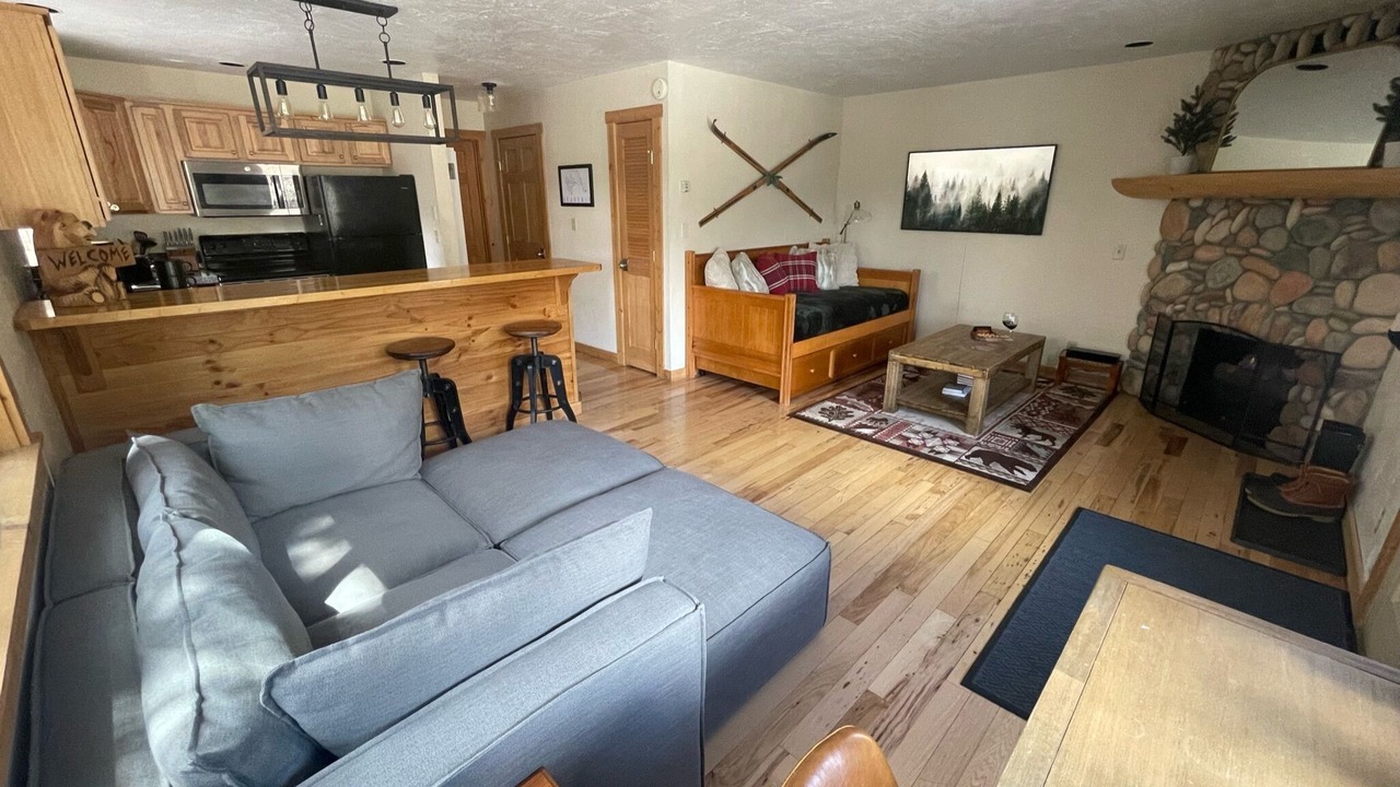 Photo of Livingroom in Tahoe Village