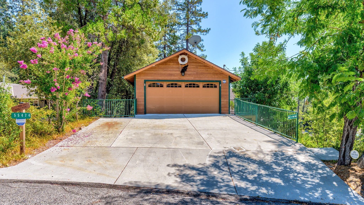 Photo of Outdoor in Bass Lake