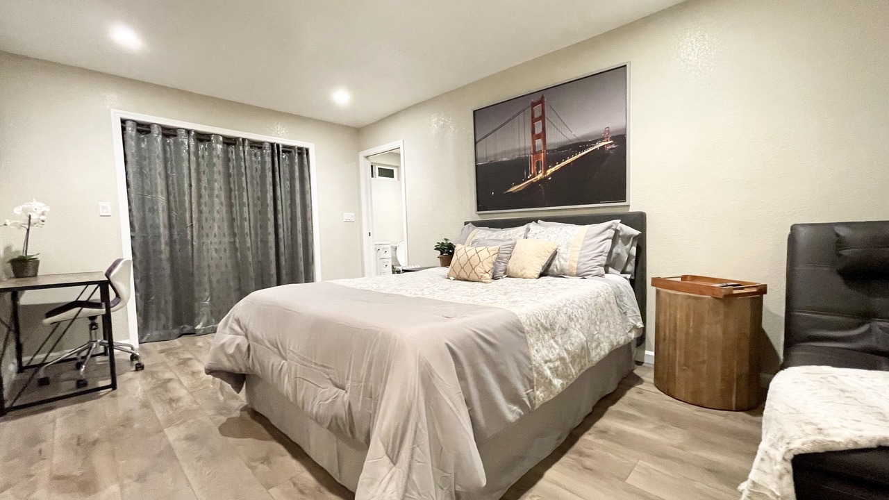 Photo of Bedroom in Willow Glen
