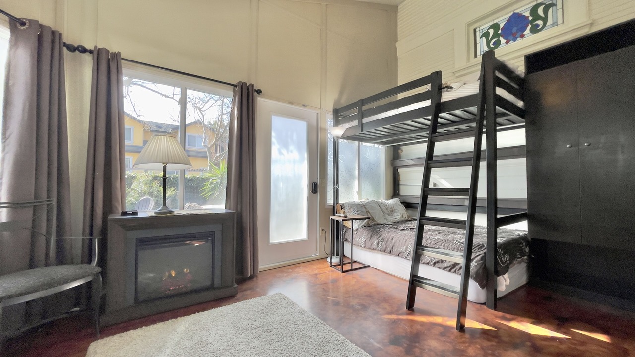 Photo of Bedroom in Willow Glen
