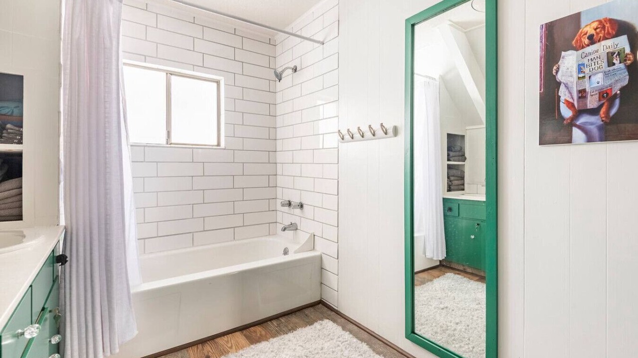 Photo of Bathroom in Serene Lakes
